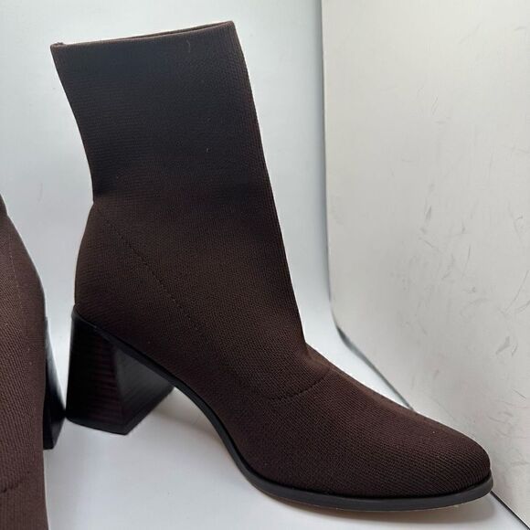 CUSHIONAIRE Women's Stretch boot +Memory Foam 8 BROWN - Picture 6 of 7